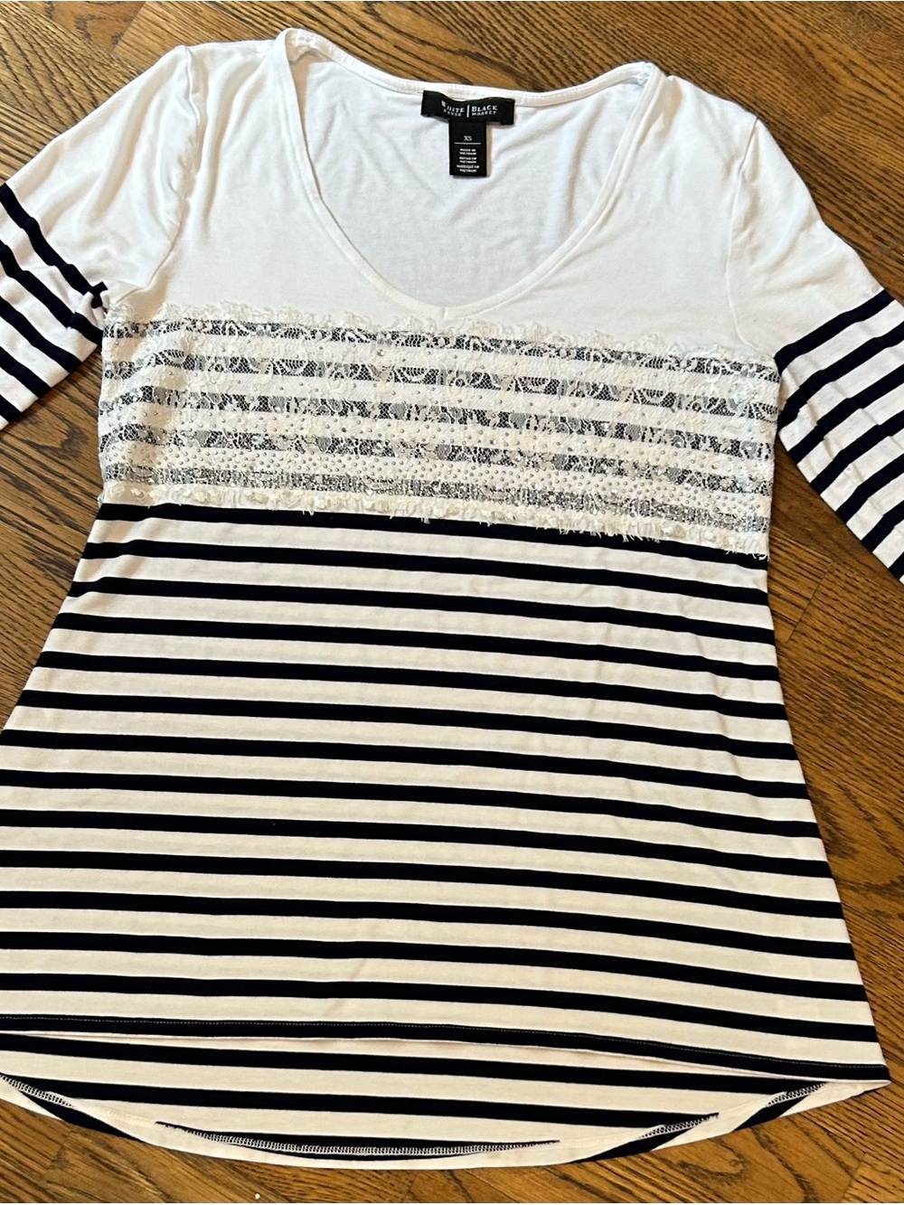 White House Black Market White and Navy Striped Lace 3/4 Sleeve Top 0100